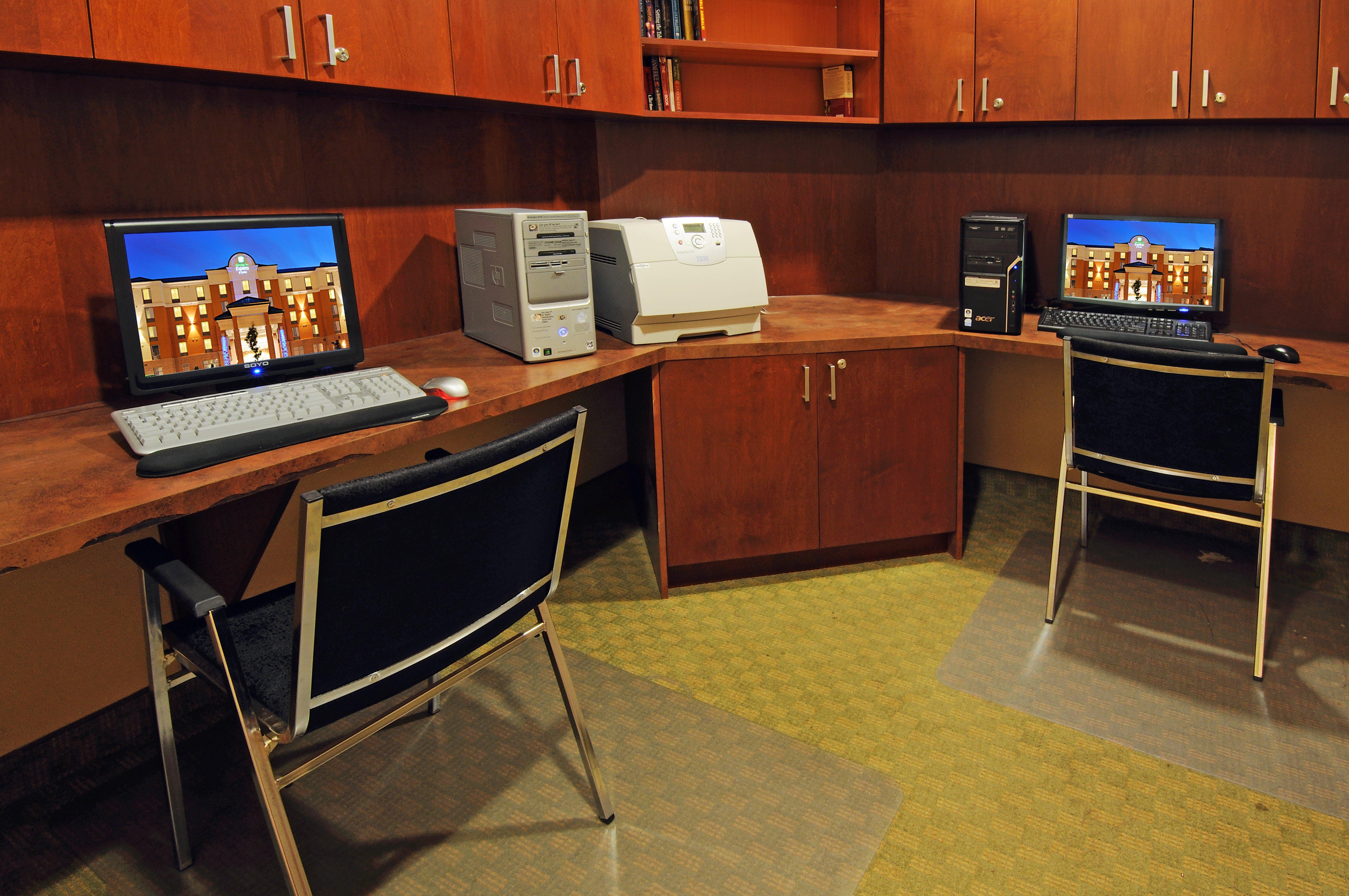 Holiday Inn Express Brampton By Ihg Εξωτερικό φωτογραφία