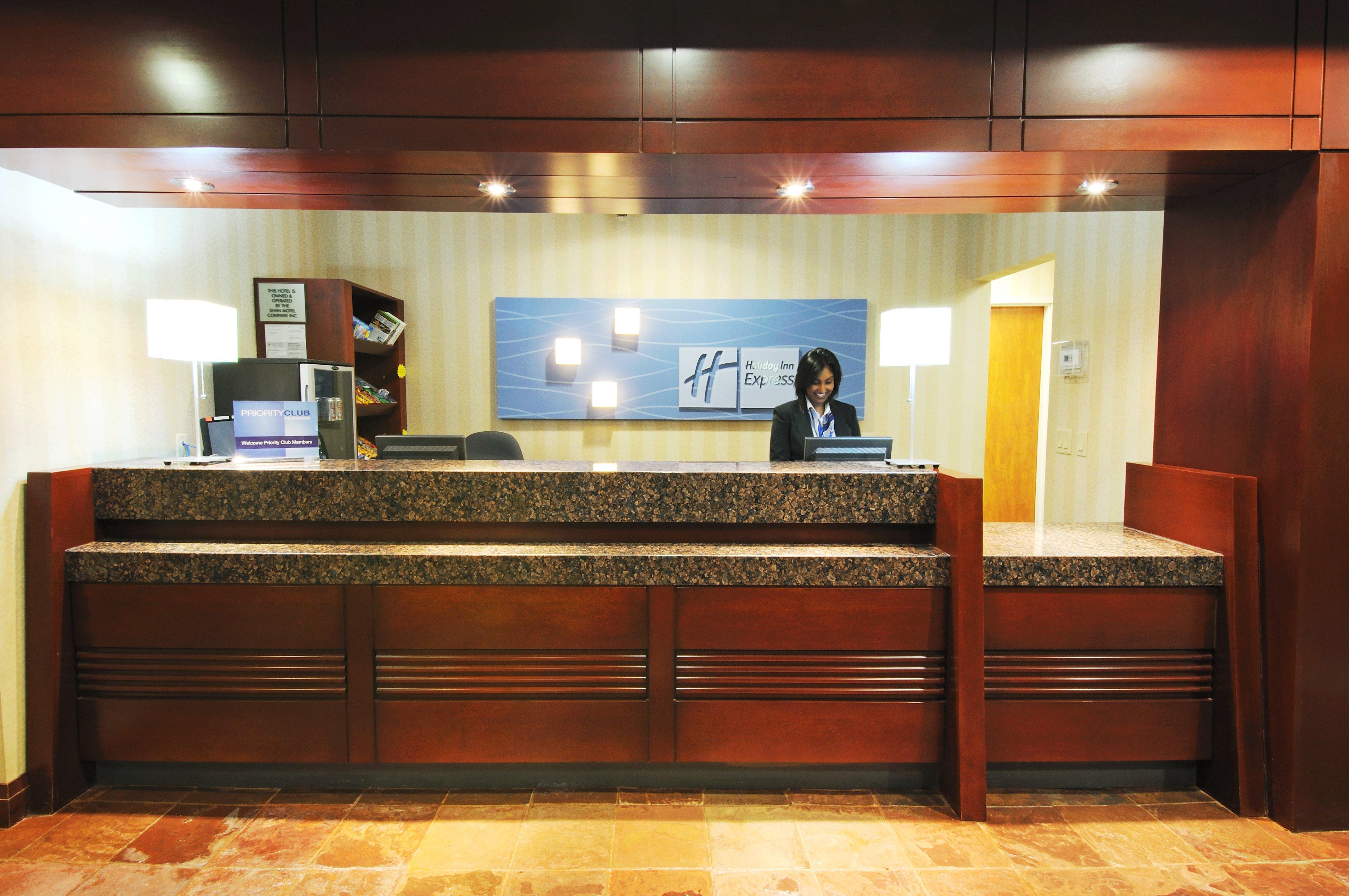 Holiday Inn Express Brampton By Ihg Εξωτερικό φωτογραφία
