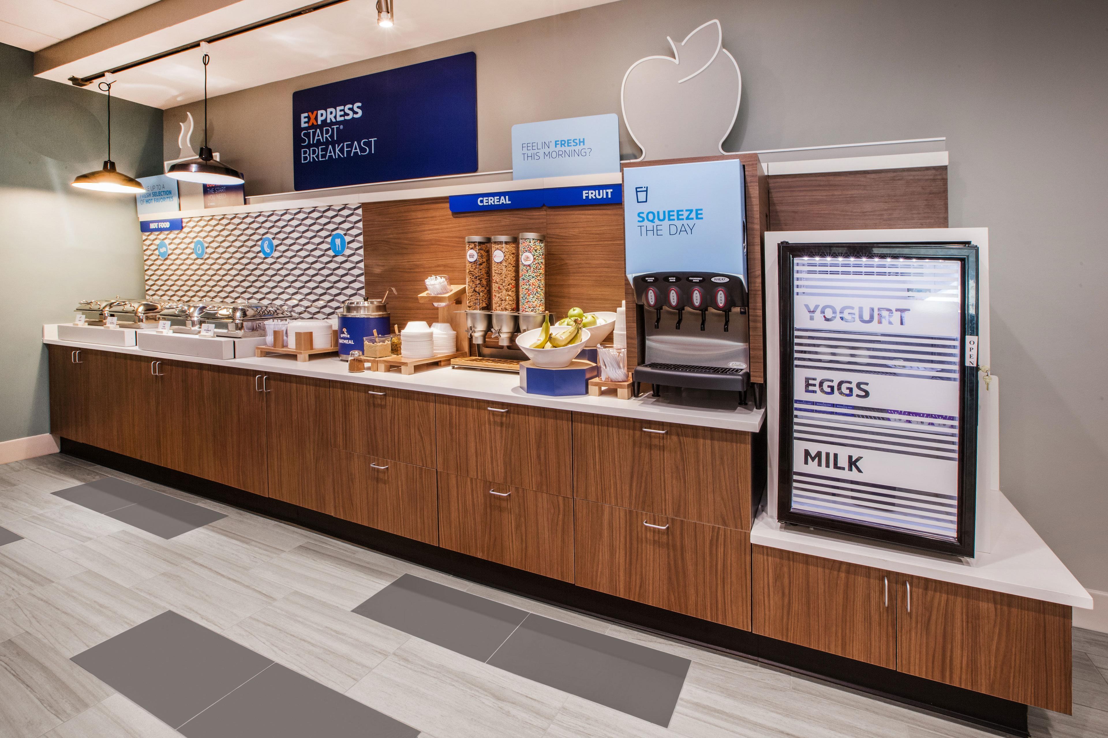 Holiday Inn Express Brampton By Ihg Εξωτερικό φωτογραφία