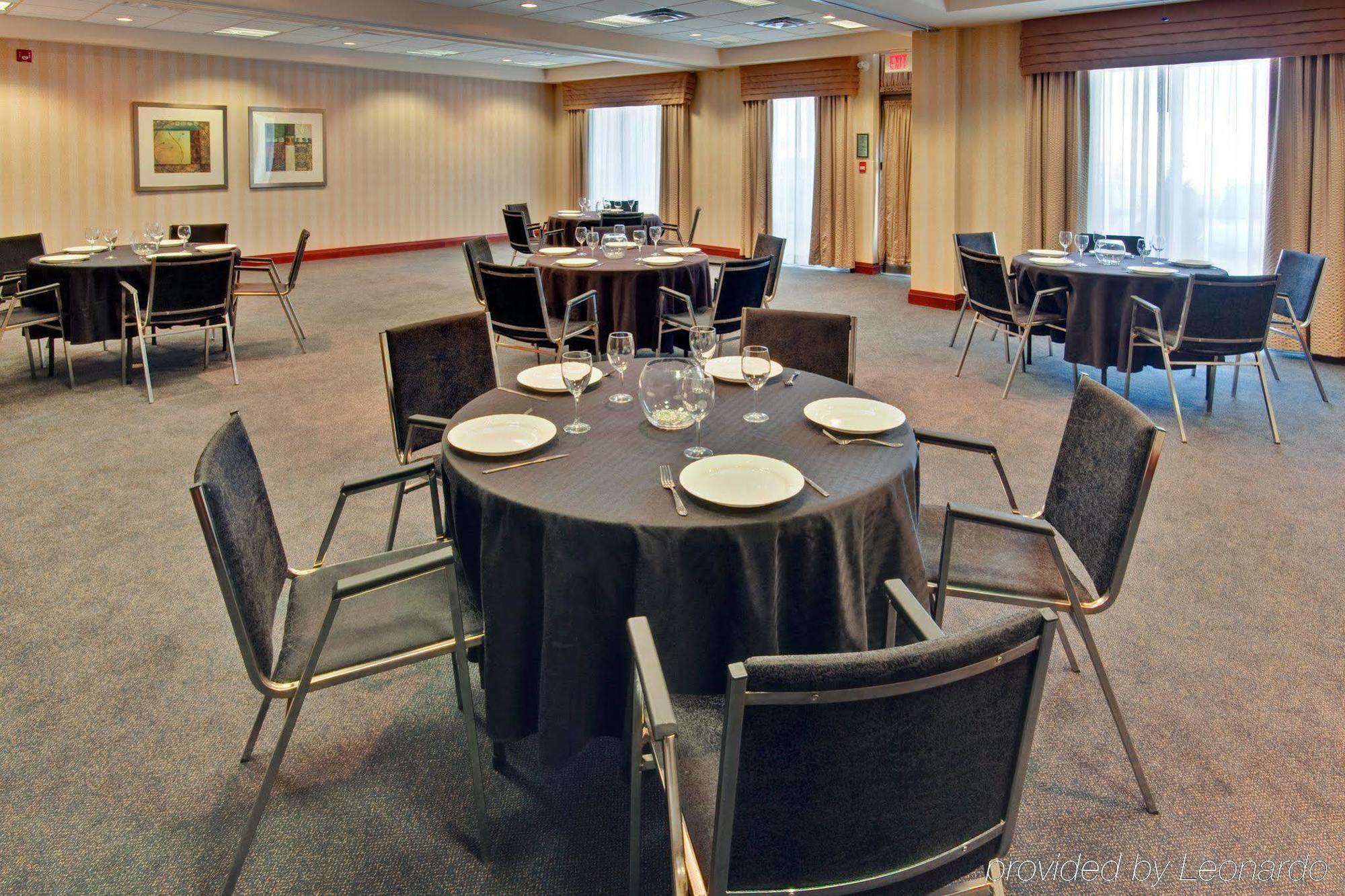 Holiday Inn Express Brampton By Ihg Εξωτερικό φωτογραφία