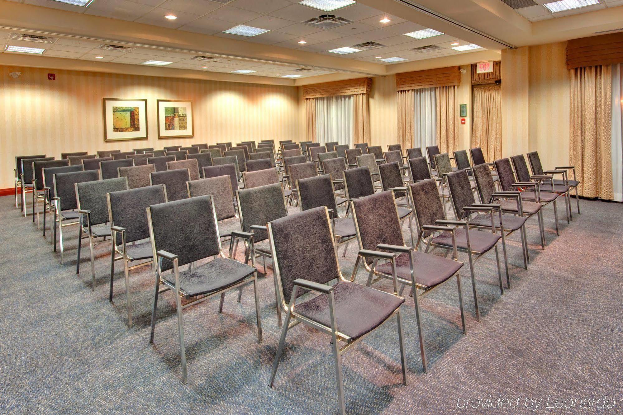 Holiday Inn Express Brampton By Ihg Εξωτερικό φωτογραφία