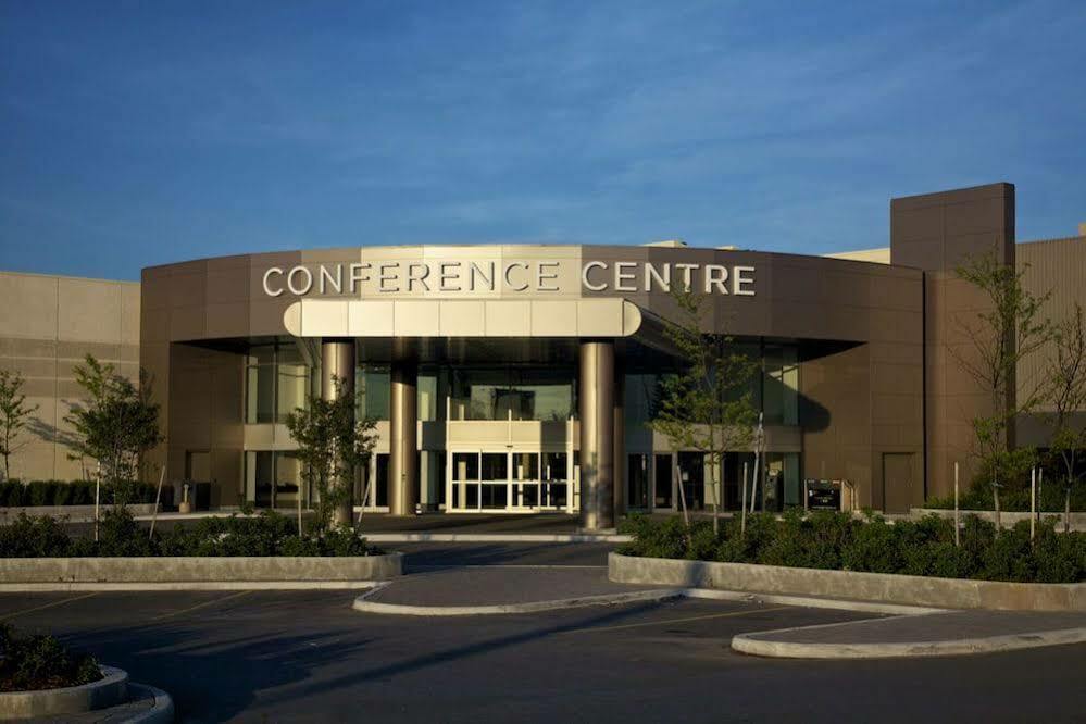 Holiday Inn Express Brampton By Ihg Εξωτερικό φωτογραφία
